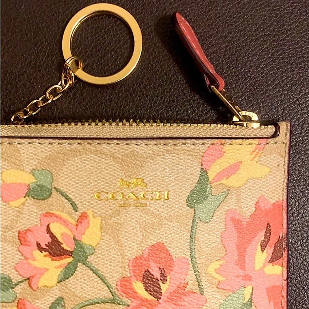 Coach Wallet- Never used before. Great small wallet. Original price is unknown